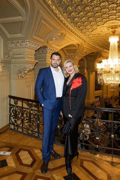 Анна Малиновская с мужем В Киеве прошел концерт MONATIK